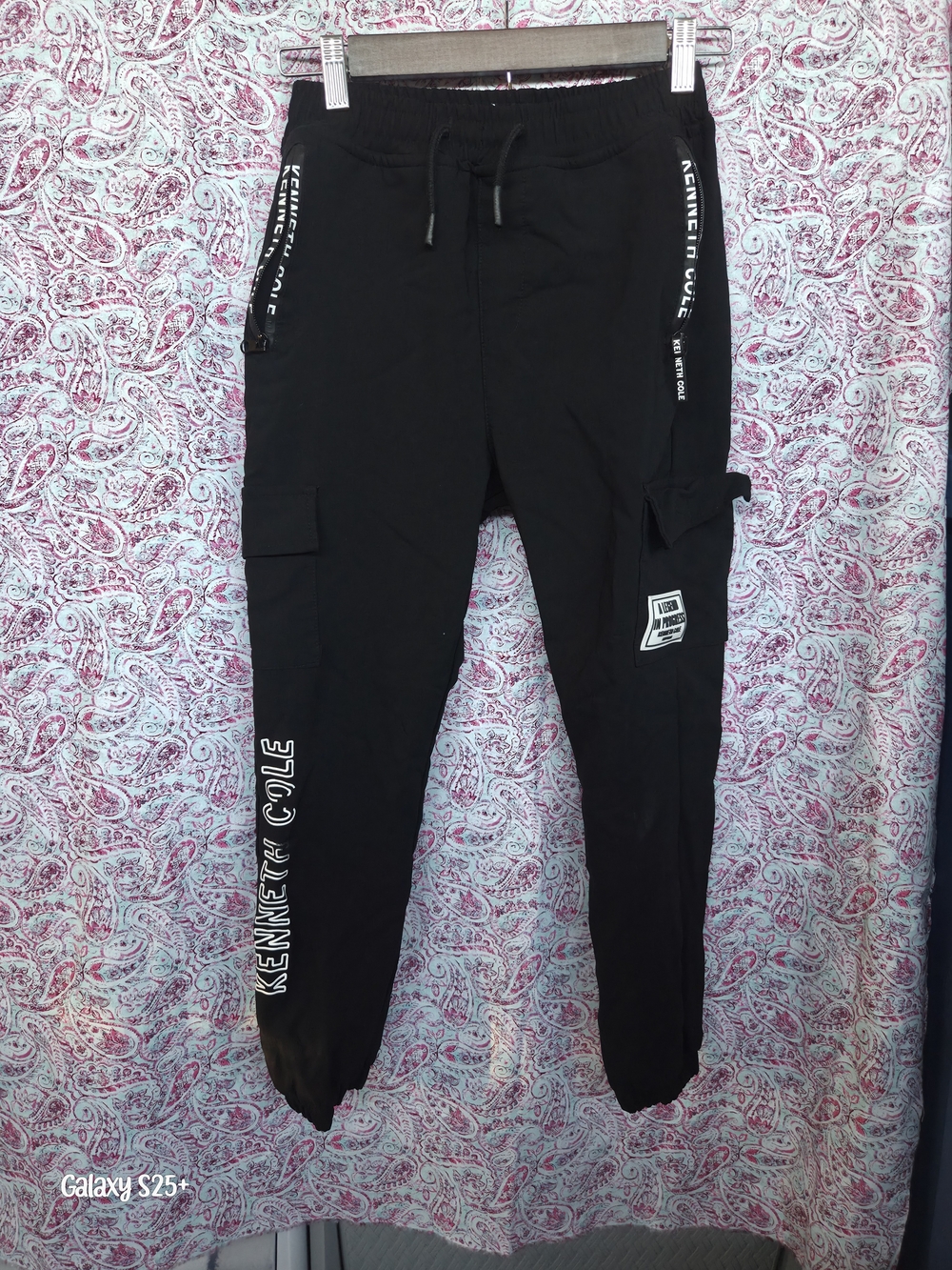 Kenneth Cole Men’s Black Cargo Joggers Kids 14L